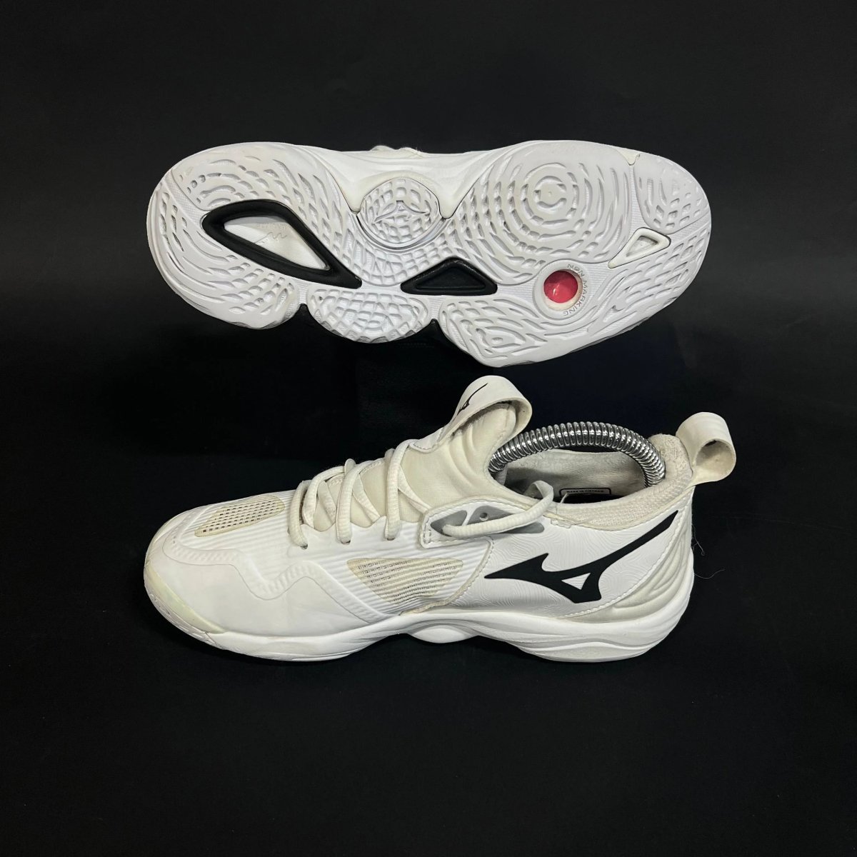 کفش ورزشی اورجینال میزانو (2024) مدل - مومنتوم 3 ( دست دوم )