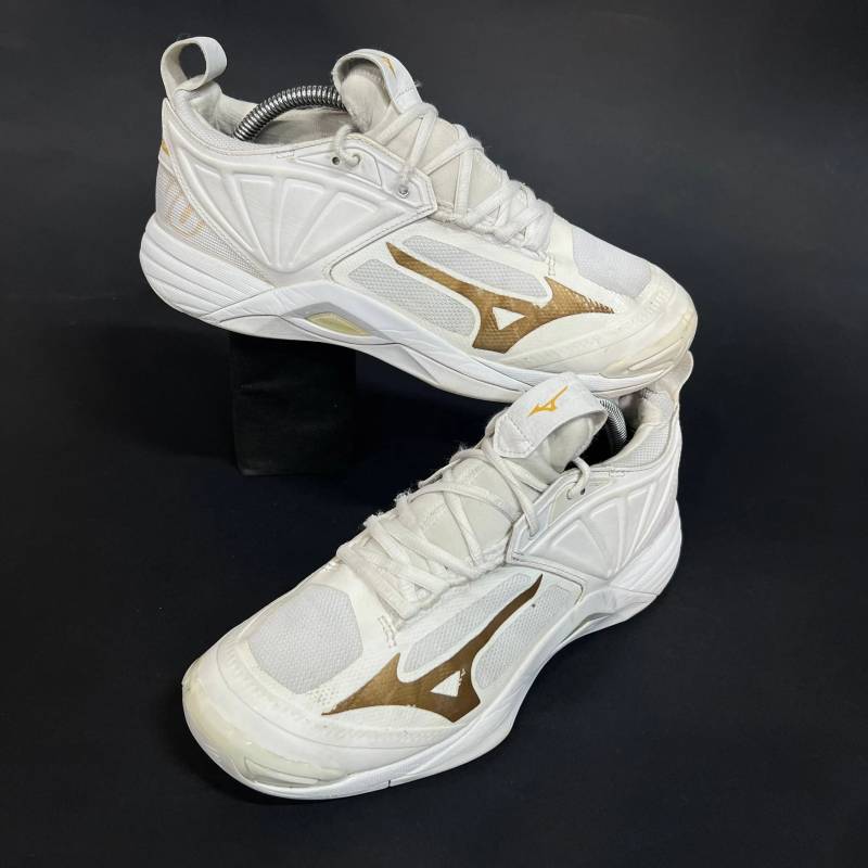 کفش ورزشی اورجینال میزانو (2022) مدل - مومنتوم 2 ( دست دوم )