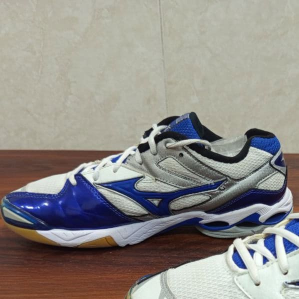 کفش اورجینال میزانو مدل - Wave Bolt 3