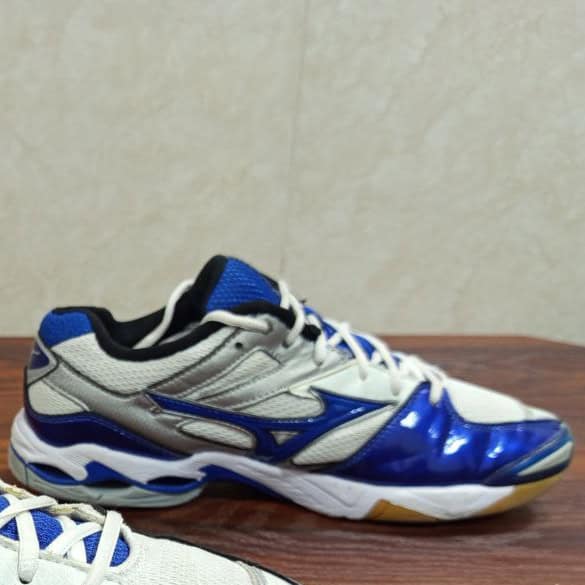 کفش اورجینال میزانو مدل - Wave Bolt 3